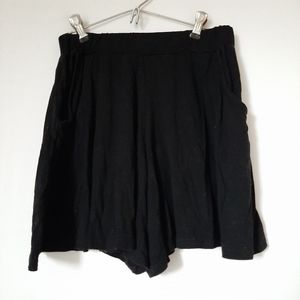 Black Skort- Skirt style shorts with pockets
